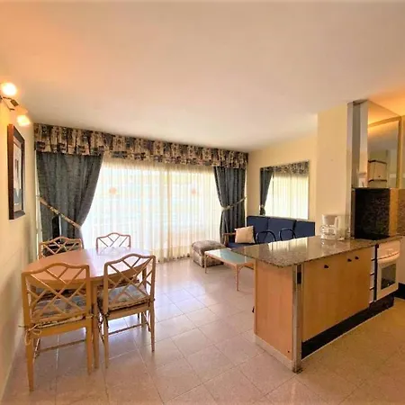 Aventura Apartamento *